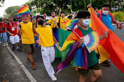 In fight for equal rights, queer Filipinos build communities.